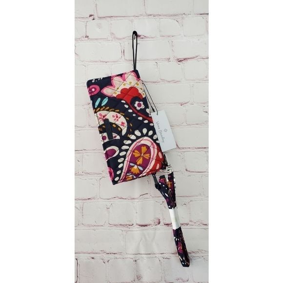 Vera Bradley Painted Paisley RFID Crossbody NWT - Picture 1 of 7